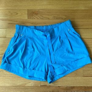 Lululemon Spring Break Away Short II